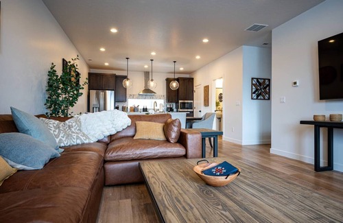 Mountain Green House | Snowbasin Summit Townhome Ro5062| Pool | Hot Tub