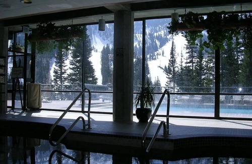 Salt Lake Mountain Resorts Apartment | Snowbird Condo. Ski-in/Ski-Out Resort Vacation at GREAT Price! Pool Hot Tub Alta