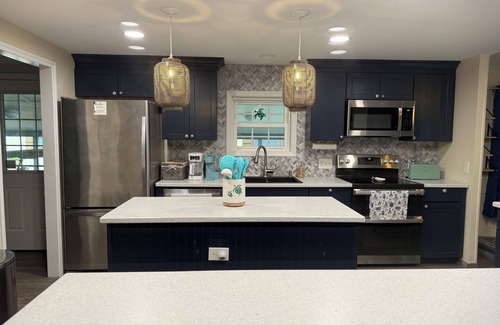 Garden City House | Snowbird Discounts! Relax at Serenity By The Sea in beautiful Oceanside Village.