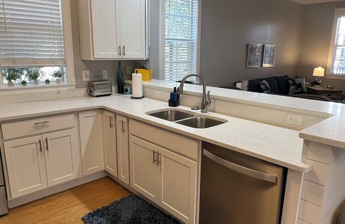 Port St. Joe Cottage | Snowbird rates available Nov-most of Feb! 3BR/3.5BA/3 pools/Hot Tub