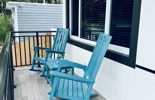 Key Largo House | Snowbird specials! Book now. Minimum stay 28 days.