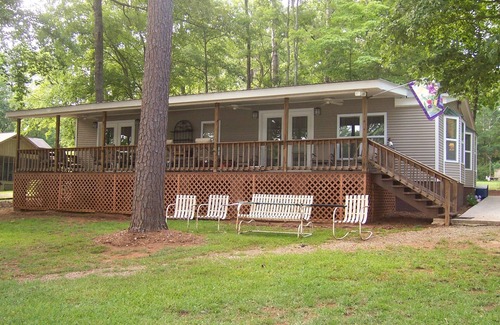 Eatonton Cottage | Snowbird Target, Lake Sinclair, Georgia