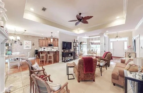 Langley House | SNOWBIRDS DELIGHT! 2 golf courses in Community - 18 & 9 hole. Escape the COLD