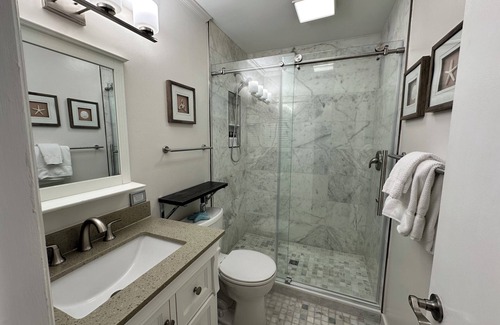 Palmetto Dunes Villa | SNOWBIRDS! Villa on lovely Hilton Head Island with screened porch, fitness room