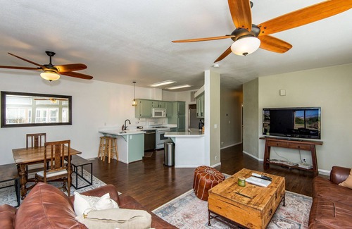 Mohave Valley House | Snowbirds Welcome. Enjoy River Life On a Golf Course.