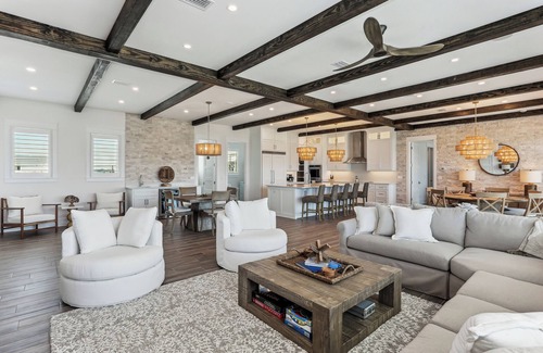 Navarre Beach House | Snowbirds Welcome! Brand-New Gulf Front Beauty – 6BR | 6.5BA | Sleeps 14!