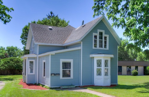 Lake City Apartment | Snowdrop Apartment - Just 10 Minutes to the Beach!