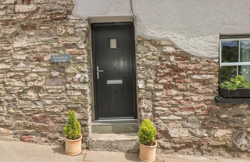 Laugharne Cottage | Snowdrop Cottage