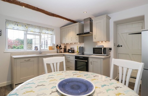 Sherborne Cottage | Snowdrop Cottage