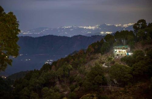 Kasauli Hotel | Snowfall View Home Kasauli Operated By Splendid Hotels