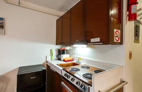 Glacier Apartment | Snowline Lodge Condo #9 - Convenient - Inexpensive