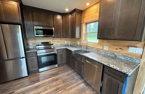 Colebrook Cabin | SNOWMOBILE Trail out the driveway - Cozy Cabin with Mountain Views & WiFi