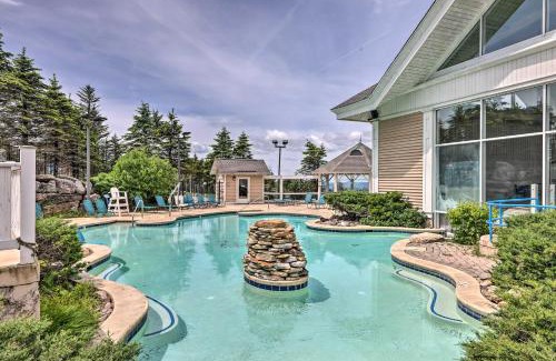 Snowshoe Apartment | Snowshoe Condo with Mtn Views, Walk to Ski Lift