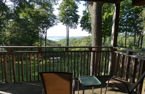 Bellaire Condo | Snowshoe Sanctuary at Summit Village