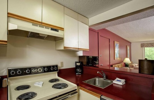 Waterville Valley Hotel | Snowy Owl Inn And Resort
