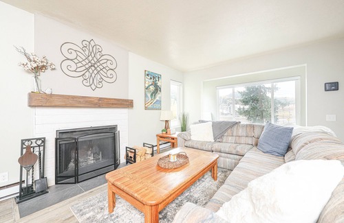 Brian Head Condo | Snowy Peaks Haven sleeps up to 6 in Brian Head
