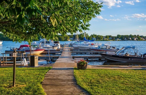 Sturgeon Bay Cottage | Snug Harbor Inn - Luxury Cottage 1