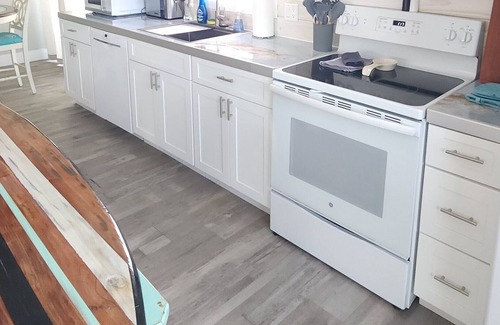 Truckland House | So Beachy! A family and Pet-friendly Spacious Home
