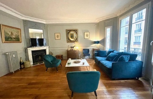 Quartier de l'Ecole-Militaire Apartment | ❤️So Chic Paris Apt❤️Eiffel Tower❤️Ideal Location°3Bdr°6/8 P❤️RIS