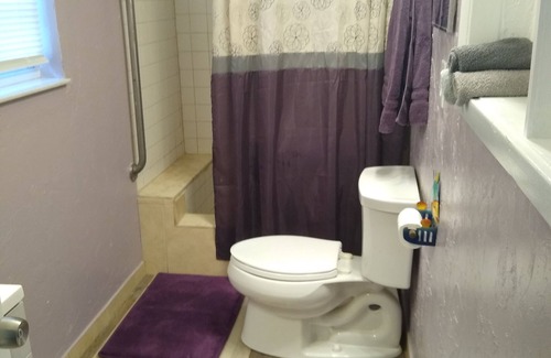 Grove City Apartment | So Close to Florida's Famous Gulf Beaches