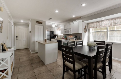 Indian Point Condo | So close to Silver Dollar City, Walk to Lake