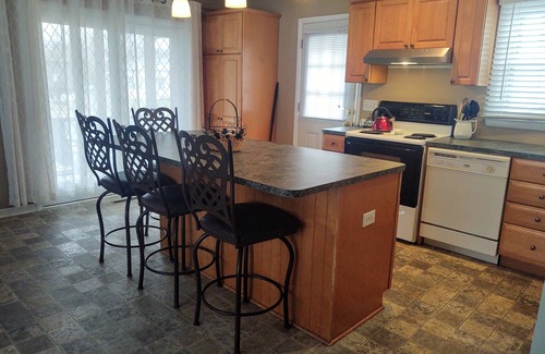Lewes House | So close to the beach you can smell the salt air