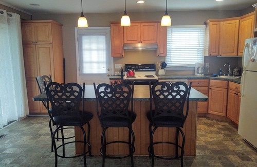 Lewes House | So close to the beach you can smell the salt air