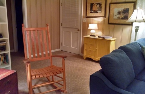 Lewes House | So close to the beach you can smell the salt air