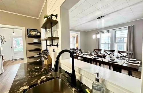 Palmyra House | So Close You Can Almost Smell The Chocolate!