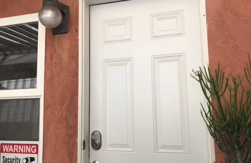 San Diego House | SO Cute Beach Studio bungalow in North Mission Beach 92109 - AJ George Broker