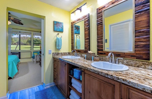 Wailea Condo | Soak in the Mountain and Fairway Views from this Top Floor Unit! GC 102