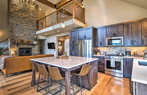 Ronald Cabin | Soak, Night Ski & Explore! Cle Elum Mtn-View Cabin