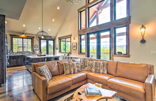 Ronald Cabin | Soak, Night Ski & Explore! Cle Elum Mtn-View Cabin