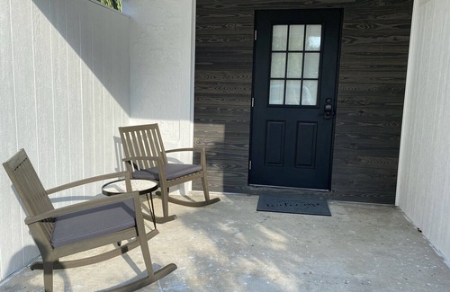 Winter Haven Apartment | Soak up the charm of this cozy, recently remodel studio.