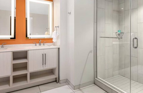 Clearwater Beach Resort | Soak Up the Sunshine at Wyndham Clearwater Beach-1 Bedroom Deluxe