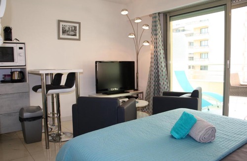 Carre d'Or Apartment | Soazara
