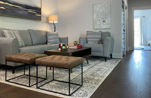 Fayetteville Cottage | SoFay Cottage on College - Walkable to U of A and Downtown Square.