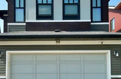 Calgary Apartment | Soft and Cozy Private Suite near Calgary Airport