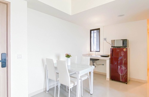 Cikarang Apartment | Soft Scandinavian 3Br At Meikarta Apartment