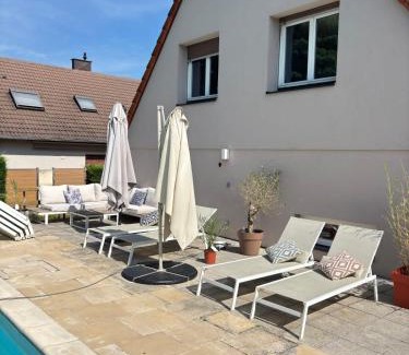 Lampertheim House | Soh Rent Maison - Villa Piscine Proche Strasbourg - TV - Wifi - Parking