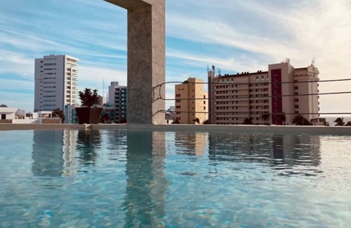 Ferrocarrilera Apartment | Soho 12 with style near malecon