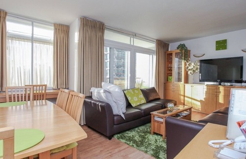 Soho Apartment | Soho/Covent Garden Balcony Apartment - Long Stays, Workers relocating, Students
