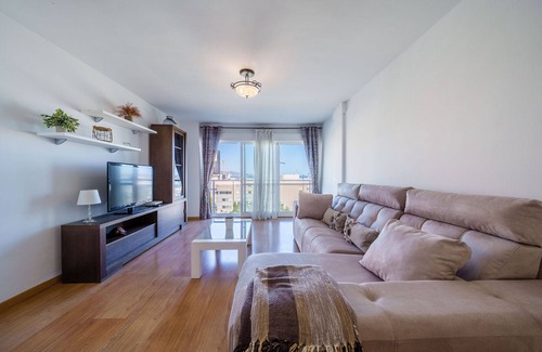 Plaza de Toros Vieja Apartment | Soho & Sea Views - Parking