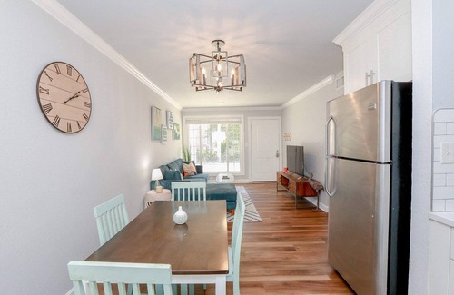 Willoughby Spit Apartment | Sojourn Dune Suite 2 BR 2 BA at Beach Cottages