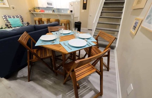 Northeast Virginia Beach House | Sojourn The Ocean Breeze in Virginia Beach