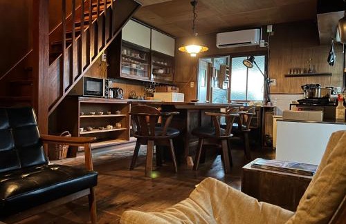 Shimizu Ward Villa | Sokuan a 120 Year Old Art Filled Inn