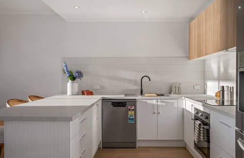 Henley Beach Apartment | Sol Sands Henley Beach