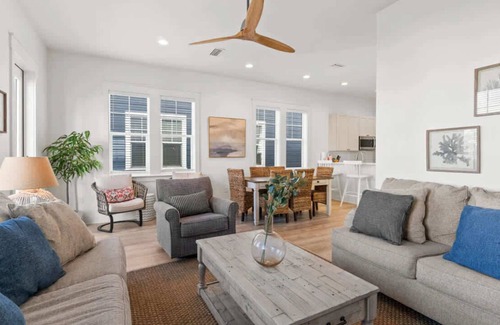 Waterside Village House | Sol Shine Gulf-View Retreat Steps from the Sand