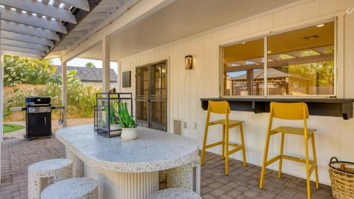 La Paz At Desert Springs House | Sol Vista Private Oasis w Pool Putting Green and Prime Location