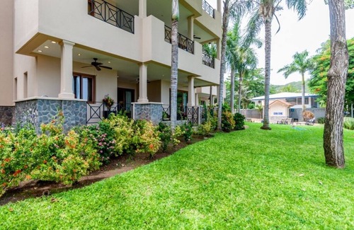Playa Hermosa Condo | Sol y Mar 1C - Bottom floor Directly Beachfront!